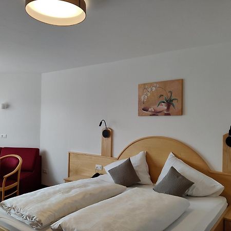 Hotel Garni Herz Tirolo Room photo