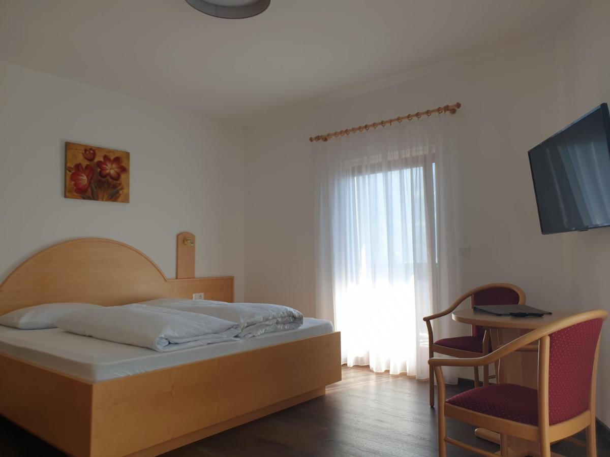 Hotel Garni Herz Tirolo Exterior photo