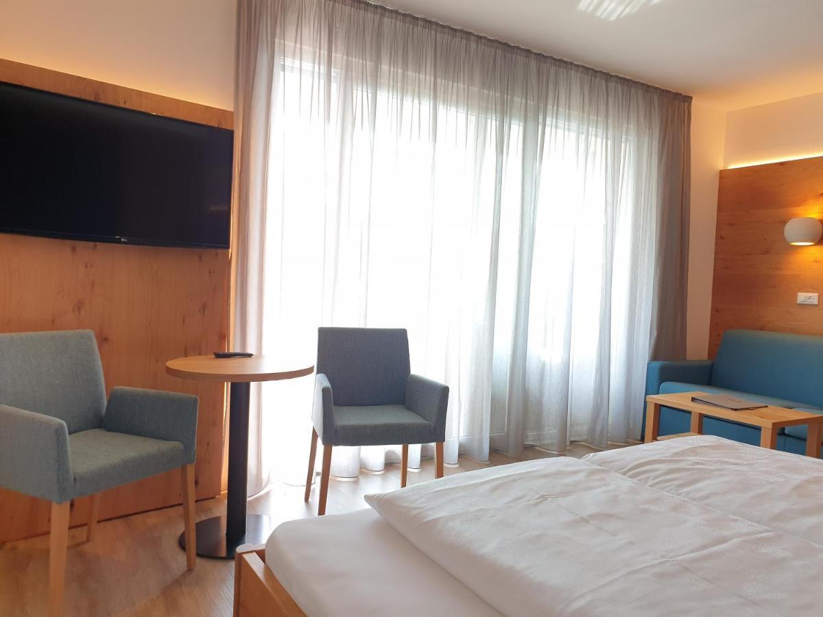 Hotel Garni Herz Tirolo Exterior photo